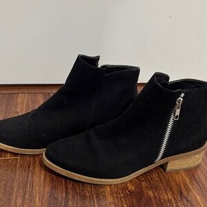 Steve Madden Black Suede Ankle Boots